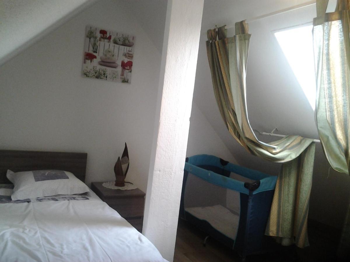 Appartement Rue Georges V - Port De La Houle Канкаль Екстер'єр фото